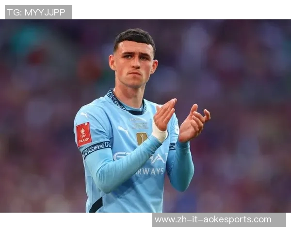 深入了解现役足球球星的风采与成就,探索他们的职业生涯与场外生活 深入了解现役足球球星的风采与成就,探索他们的职业生涯与场外生活