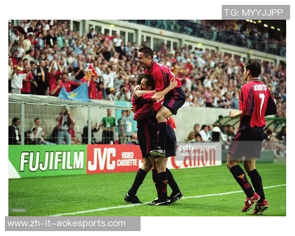 球星是否会亲自购买足球鞋探讨他们与品牌合作的背后逻辑 球星是否会亲自购买足球鞋探讨他们与品牌合作的背后逻辑