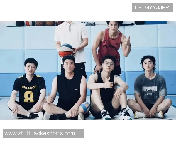 篮球与足球巨星同框合影震撼全场跨界友谊展现运动员魅力 篮球与足球巨星同框合影震撼全场跨界友谊展现运动员魅力